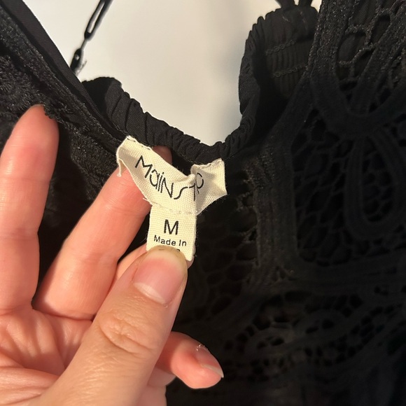 Main Strip Black Lace Dress - Picture 2 of 3